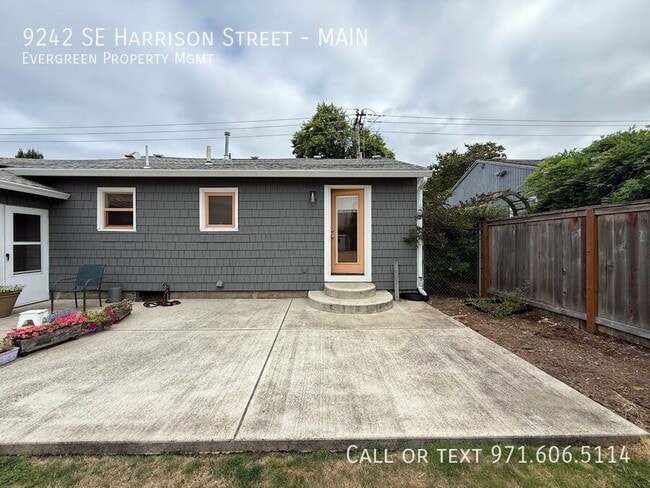 Building Photo - 9242 SE Harrison St