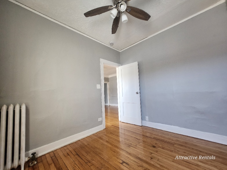 Building Photo - 37 W 14th Pl