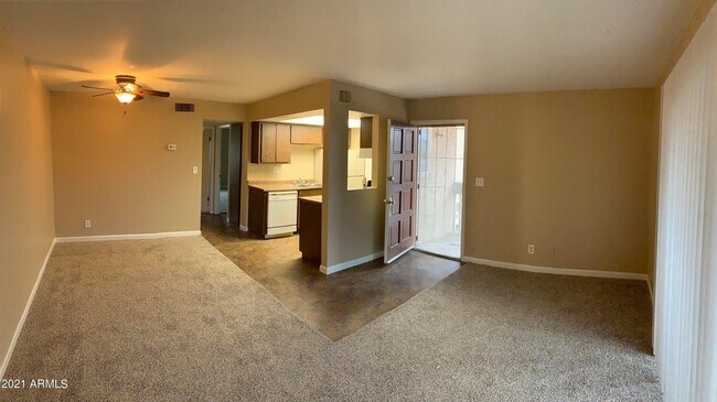 Building Photo - 2217 E Cactus Rd