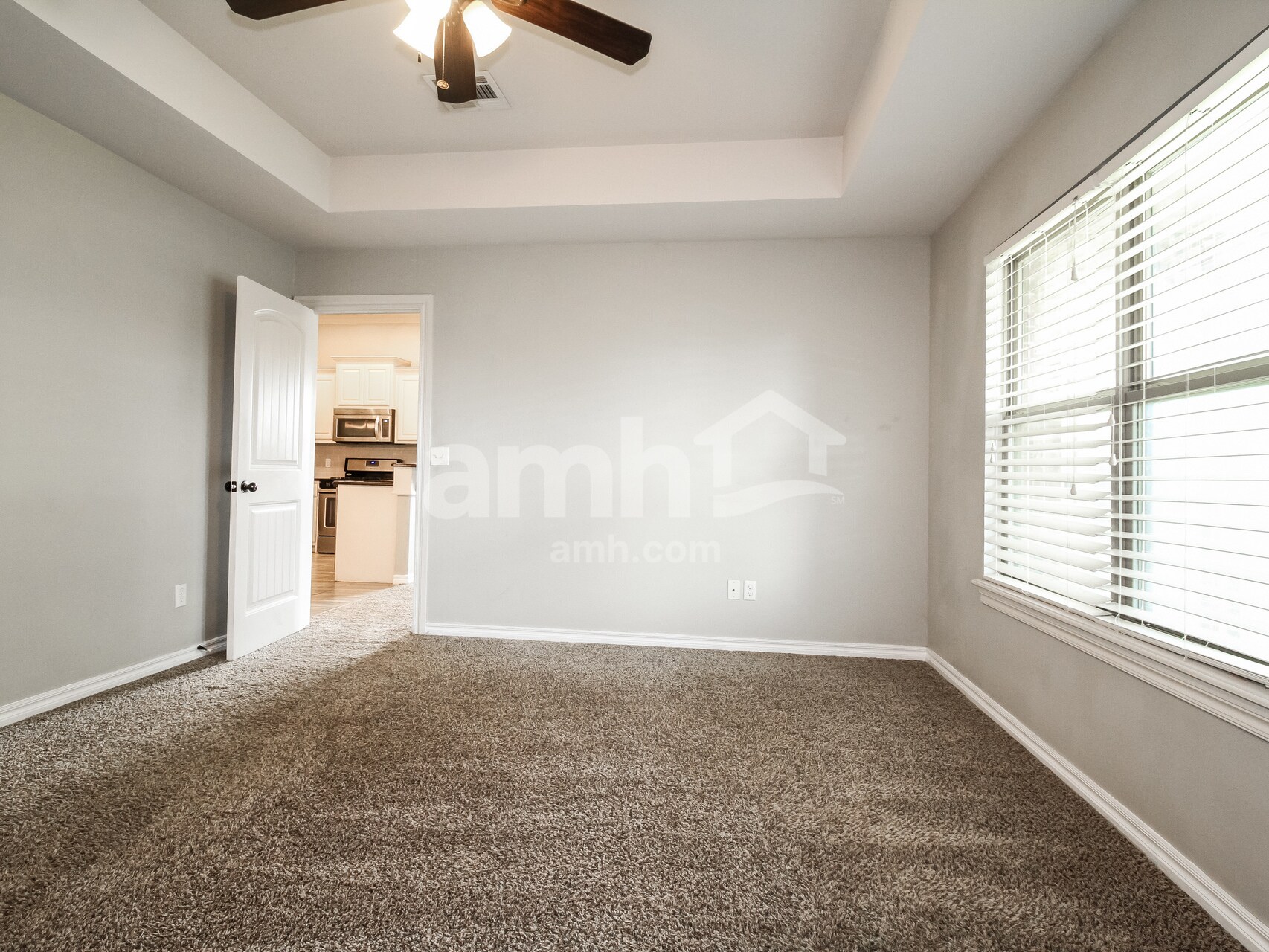 Building Photo - 14500 Sylena Way