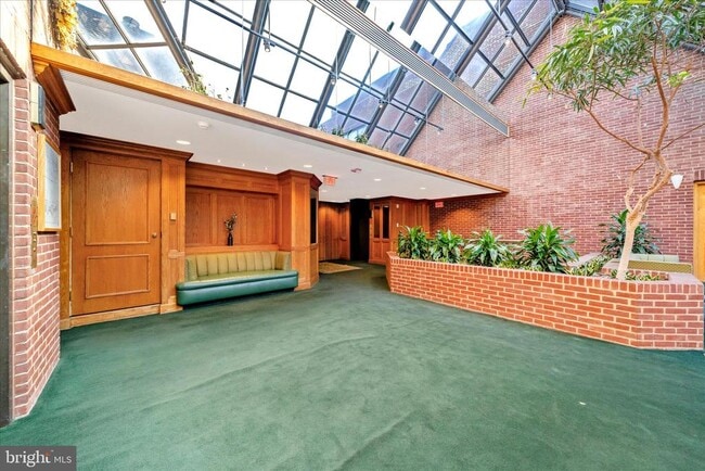 Building Photo - 1080 Wisconsin Ave NW