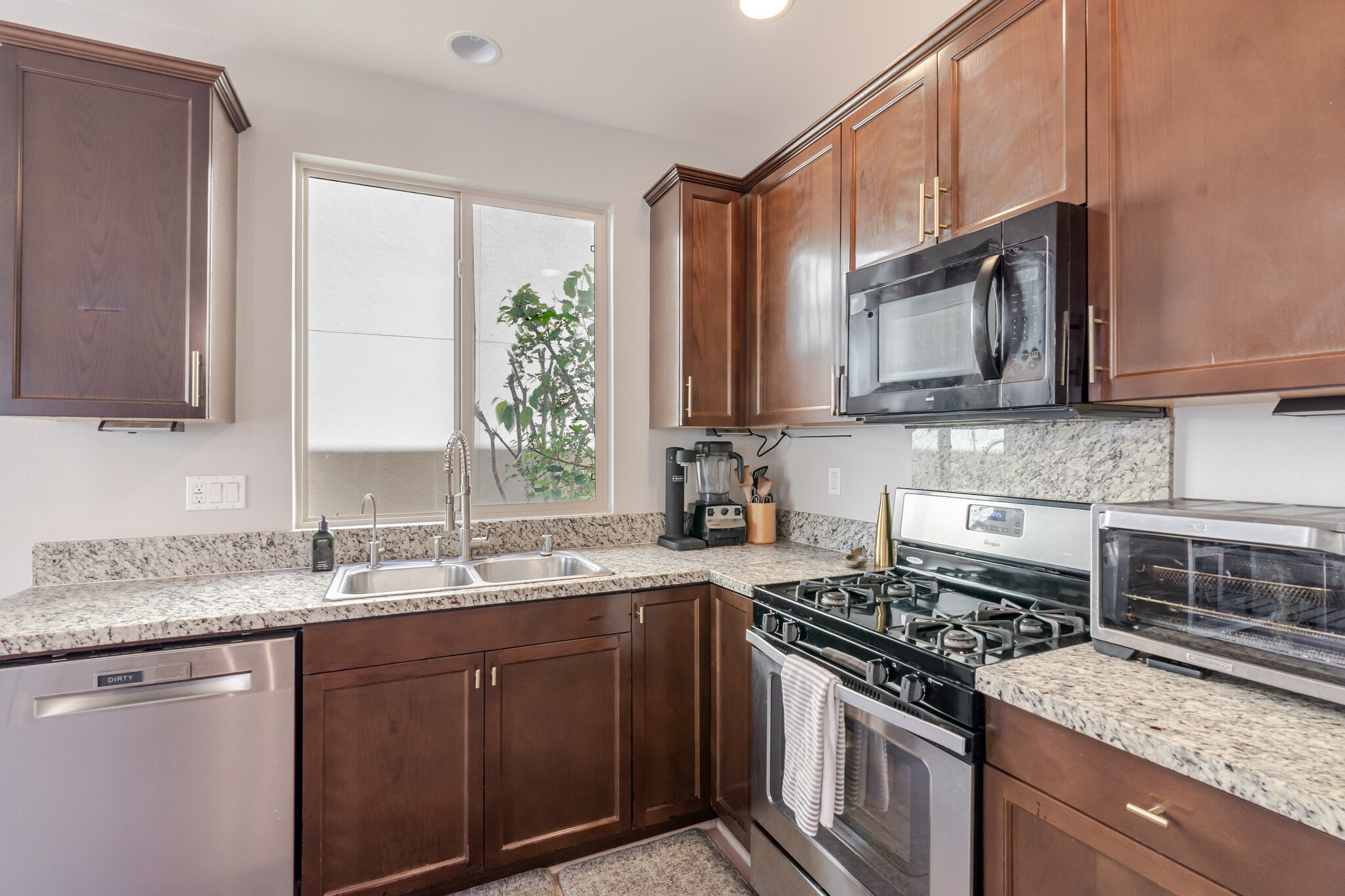 Building Photo - 12017 Rock Creek Ct