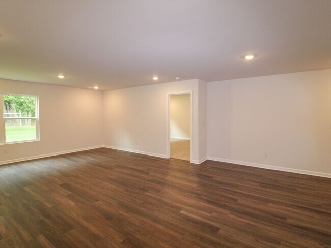 Building Photo - Brand-New Construction in Beautiful Sequoyah Cove – Owens Cross Roads!