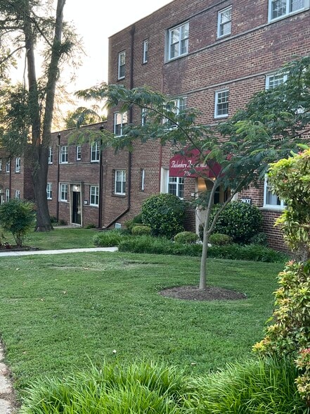 Building Photo - Belvedere Apartments