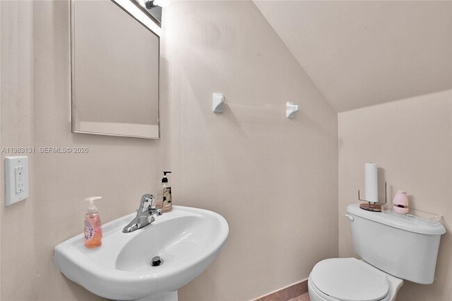 Building Photo - 6767 Duval Ave