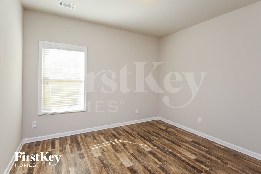Building Photo - 4523 Brayden Dr
