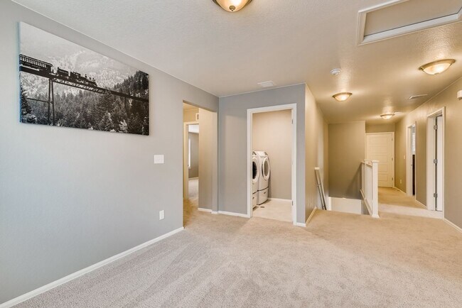 Building Photo - Lovely, Spacious Home in Arvada's Leyden Rock Neighborhood - Available July 6th!