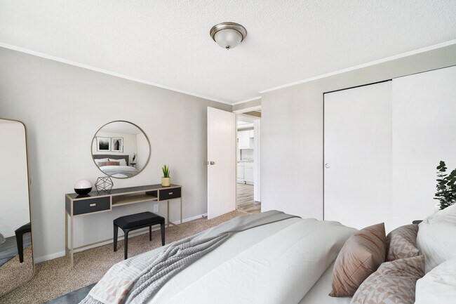 Building Photo - Waterbury Apartments of Cincinnati