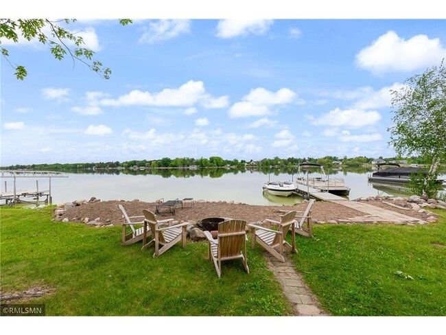 Building Photo - 28584 Lakewood Dr NW