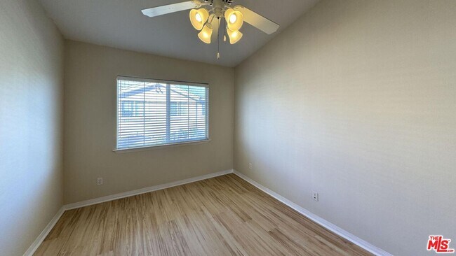 Building Photo - 5730 S Glennie Ln