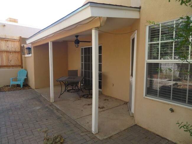 Building Photo - Clean 2 Bedroom 2 Bath Home for Rent