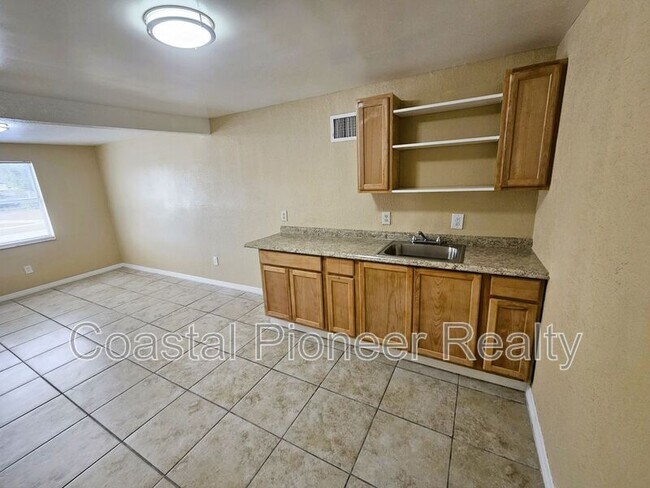 Building Photo - 4431 Atwater Dr