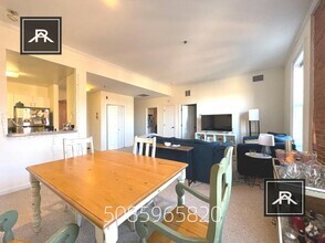 Building Photo - 3 bedroom in Brookline MA 02445