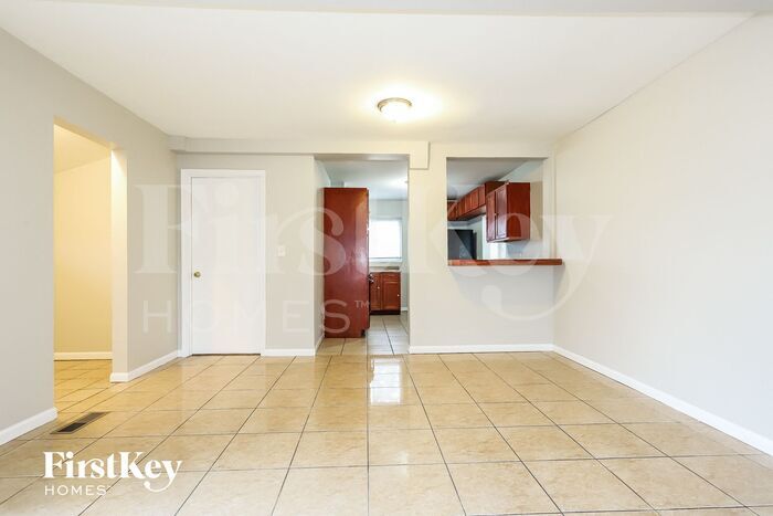 Building Photo - 141 W Briarcliff Rd