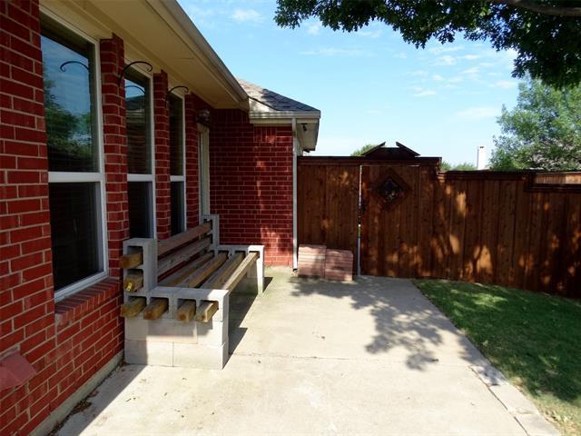 Building Photo - 7208 Yellowstone Dr