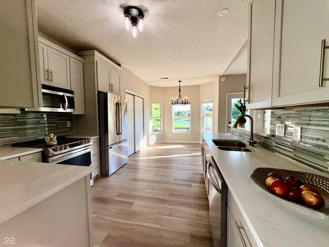 Building Photo - 13926 Forum Meadows Dr