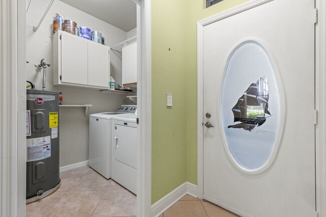 Building Photo - Waterfront Condo with Boat Dock