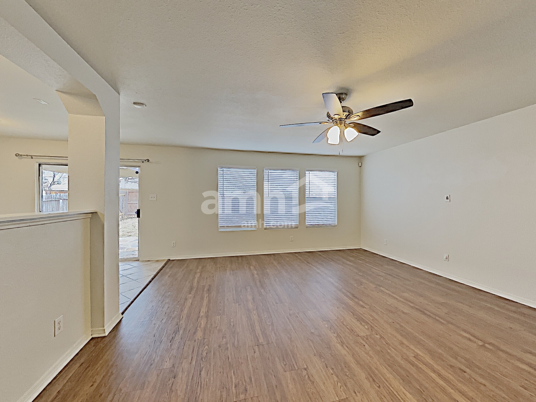 Building Photo - 9715 Woodland Pines