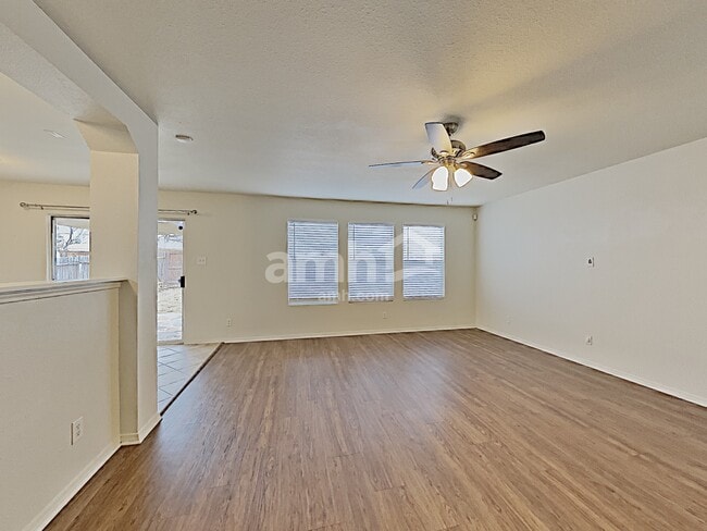 Building Photo - 9715 Woodland Pines