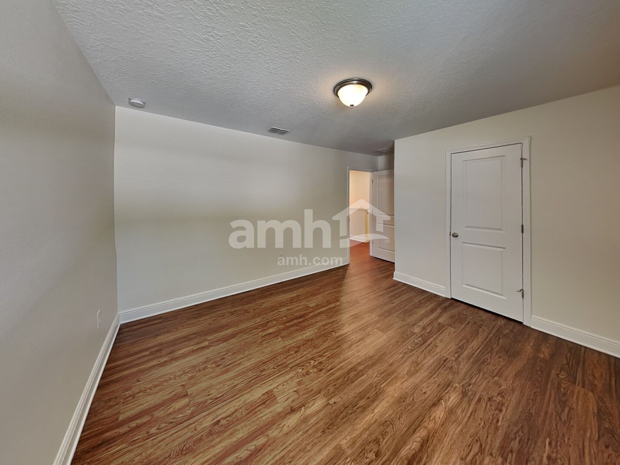 Building Photo - 731 Zarabrooke Ct
