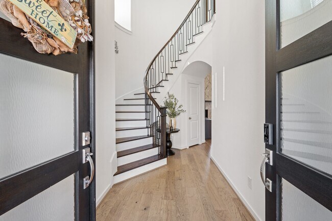 Building Photo - 7615 Blue Finch Ln