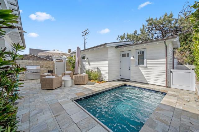 Building Photo - 2211 Ocean Front