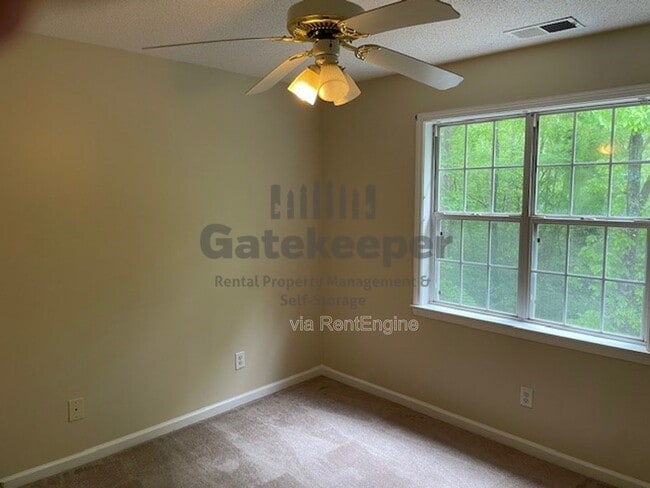 Building Photo - 94 Barrington Ridge Ct