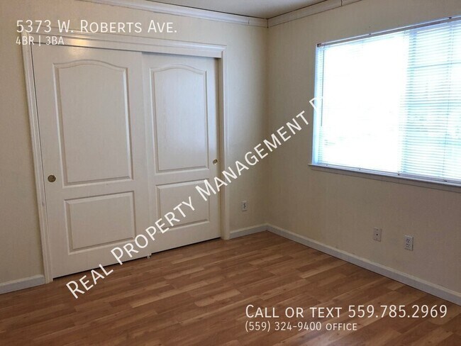 Building Photo - 5373 W Roberts Ave