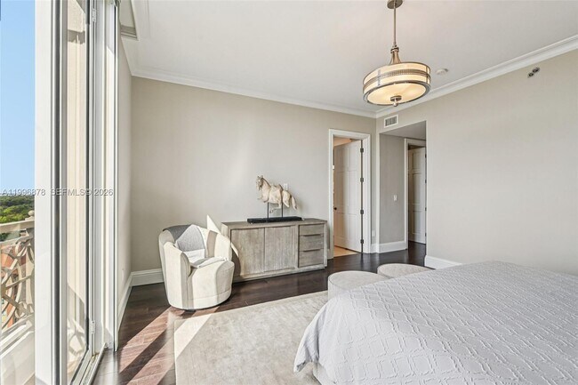 Building Photo - 626 Coral Wy