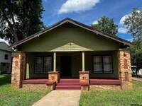 Building Photo - 632 Nacogdoches St
