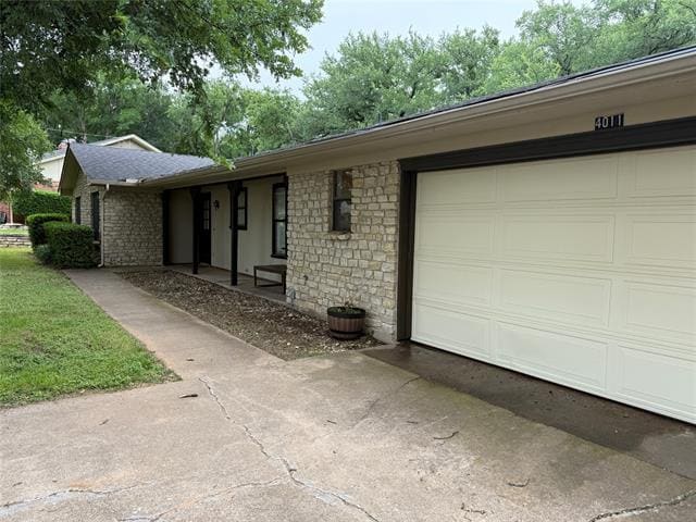 Building Photo - 4011 Fairway Dr
