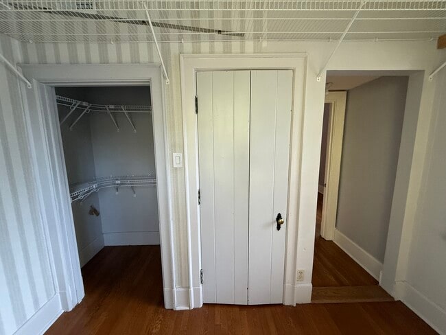 Building Photo - 100 Mcdowell Rd