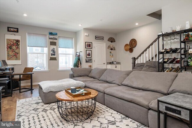 Building Photo - 7062 Fox Glove Ln