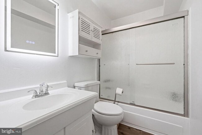 Building Photo - 7 Dennison Dr