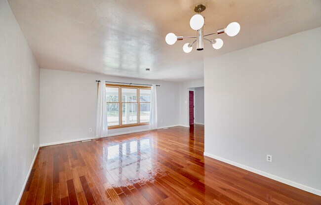 Building Photo - 15481 Duxbury Way