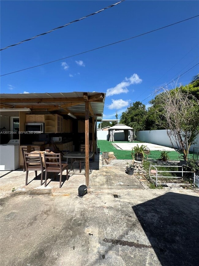 Building Photo - 5500 NW 178th Terrace
