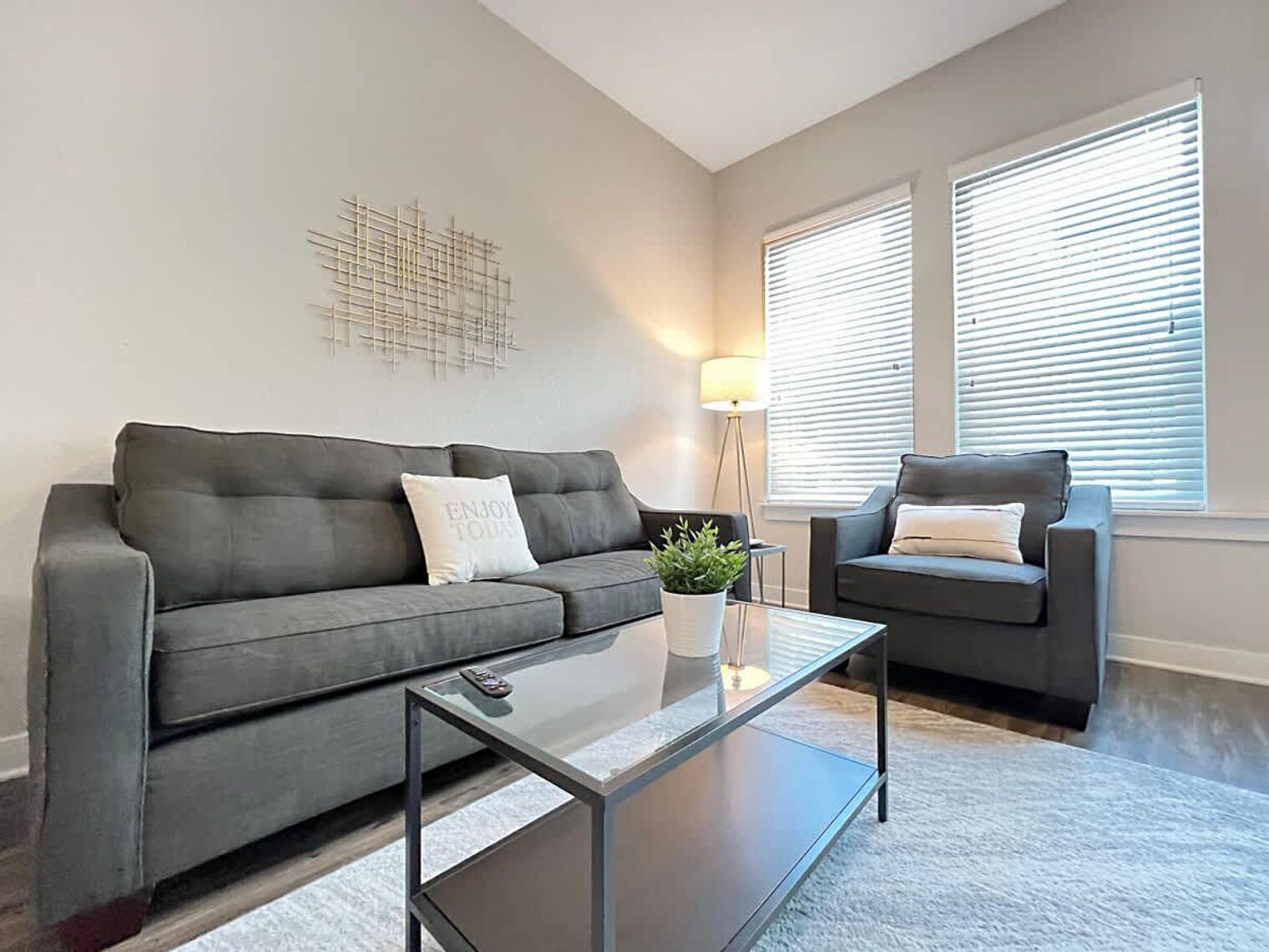 Building Photo - 2615 N Grady Ave