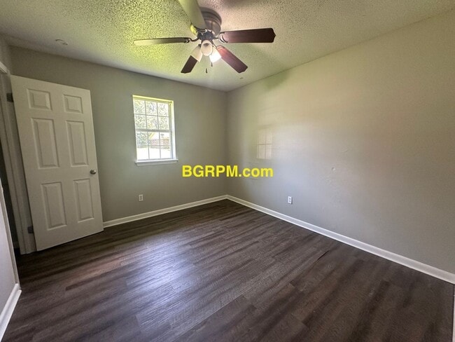 Building Photo - 3 BD, 1 BA, Home in Cabot