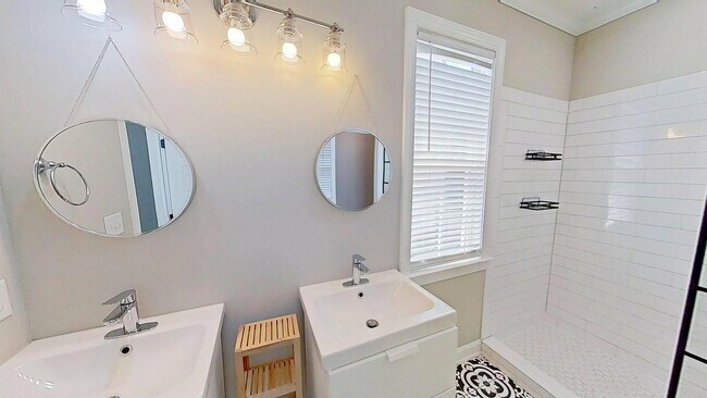 Building Photo - 119 Ashley Wds Ct