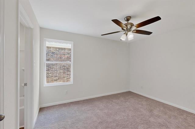 Building Photo - 225 Savannah Wy