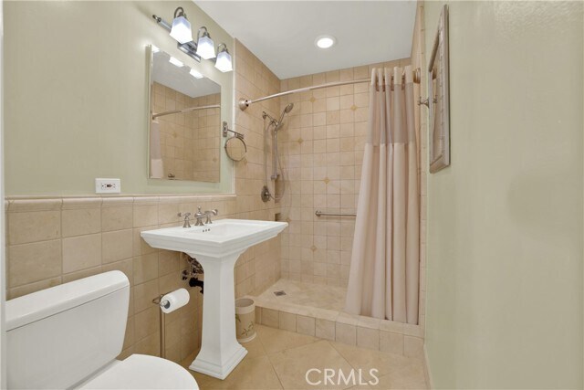 Building Photo - 31561 Table Rock Dr
