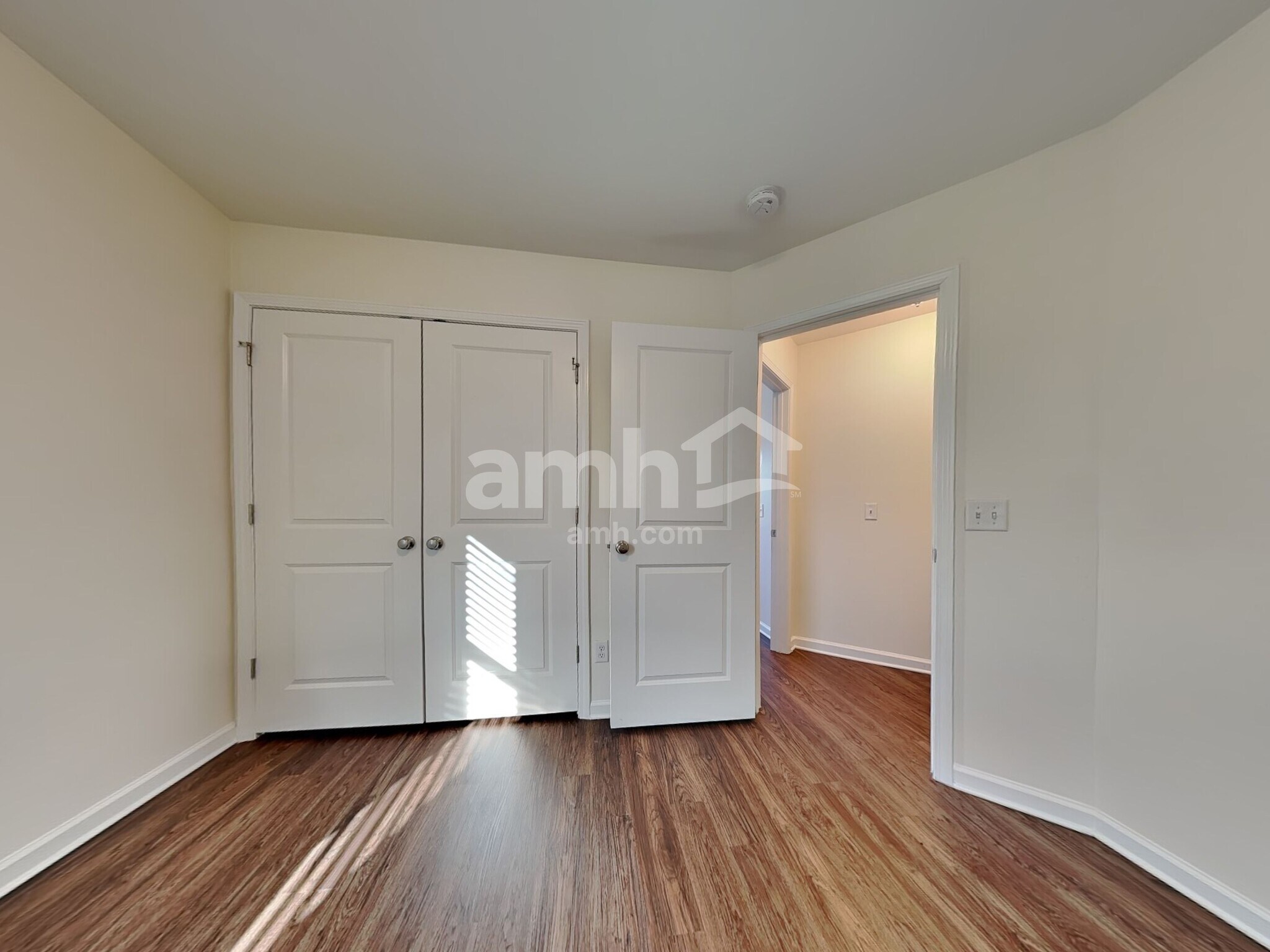 Building Photo - 202 Dogwood Cir