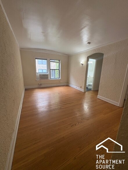 Building Photo - 532 W Arlington Pl