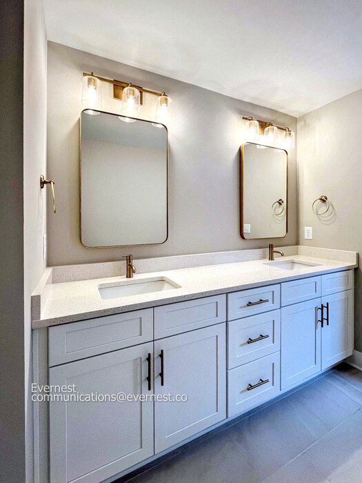 Building Photo - 1107 Walsh St