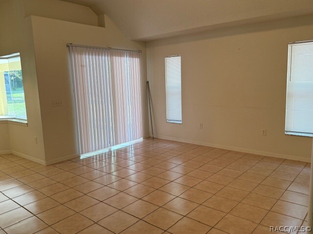 Building Photo - 8005 SW 134 Loop