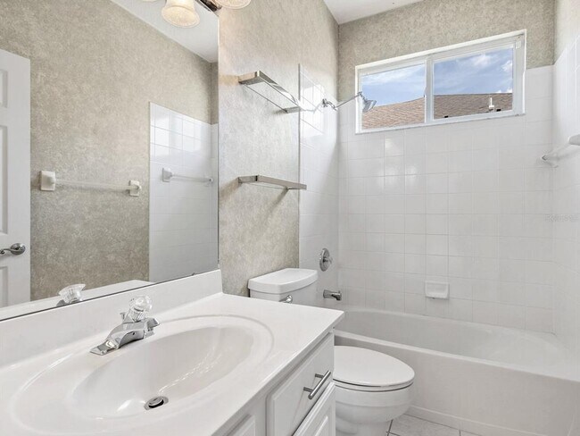Building Photo - 6754 W Country Club Ln