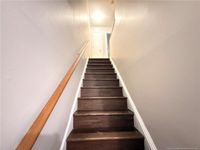 Building Photo - 5833 Aftonshire Dr