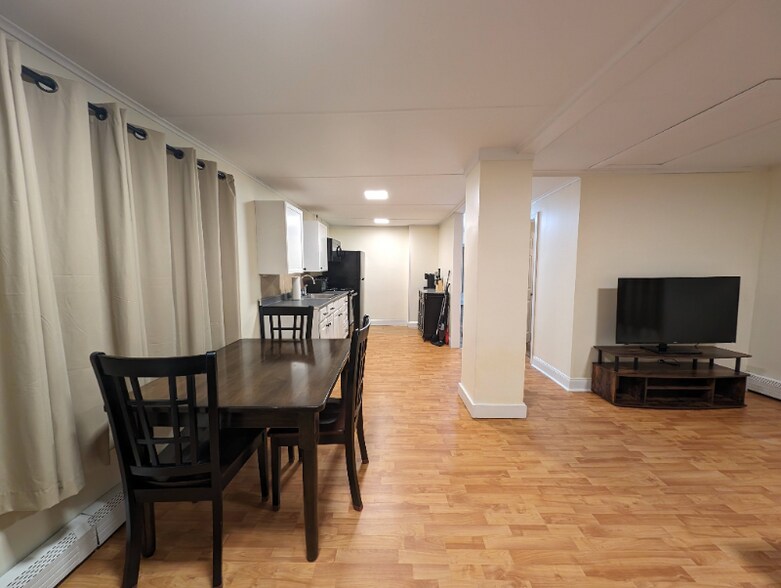 Building Photo - 4 Legassie St