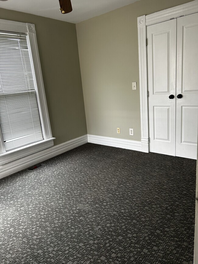 Building Photo - 153 Punta Alley