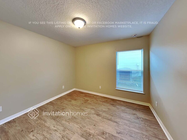 Building Photo - 116 Dakota Ave